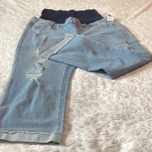 TIME and tru maternity size large cropped maternity jeans. NWT (12-14)